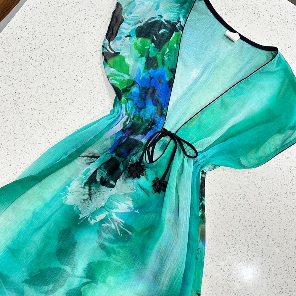 Becca Deep Plunge Chiffon Cover Up sz M/L